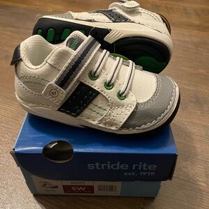 Stride Rite - Size 5W - Artie Shoe